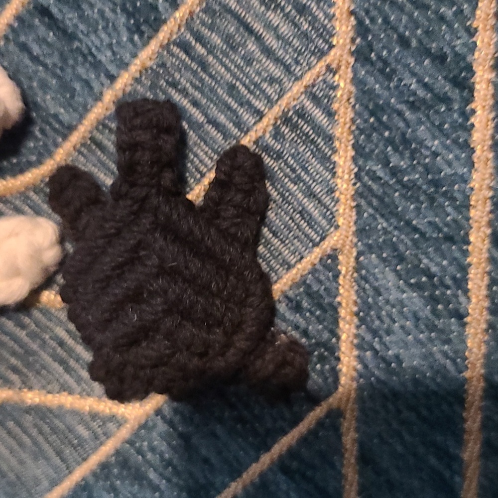 Hand crafted macrame turtles - Picture 5 of 5